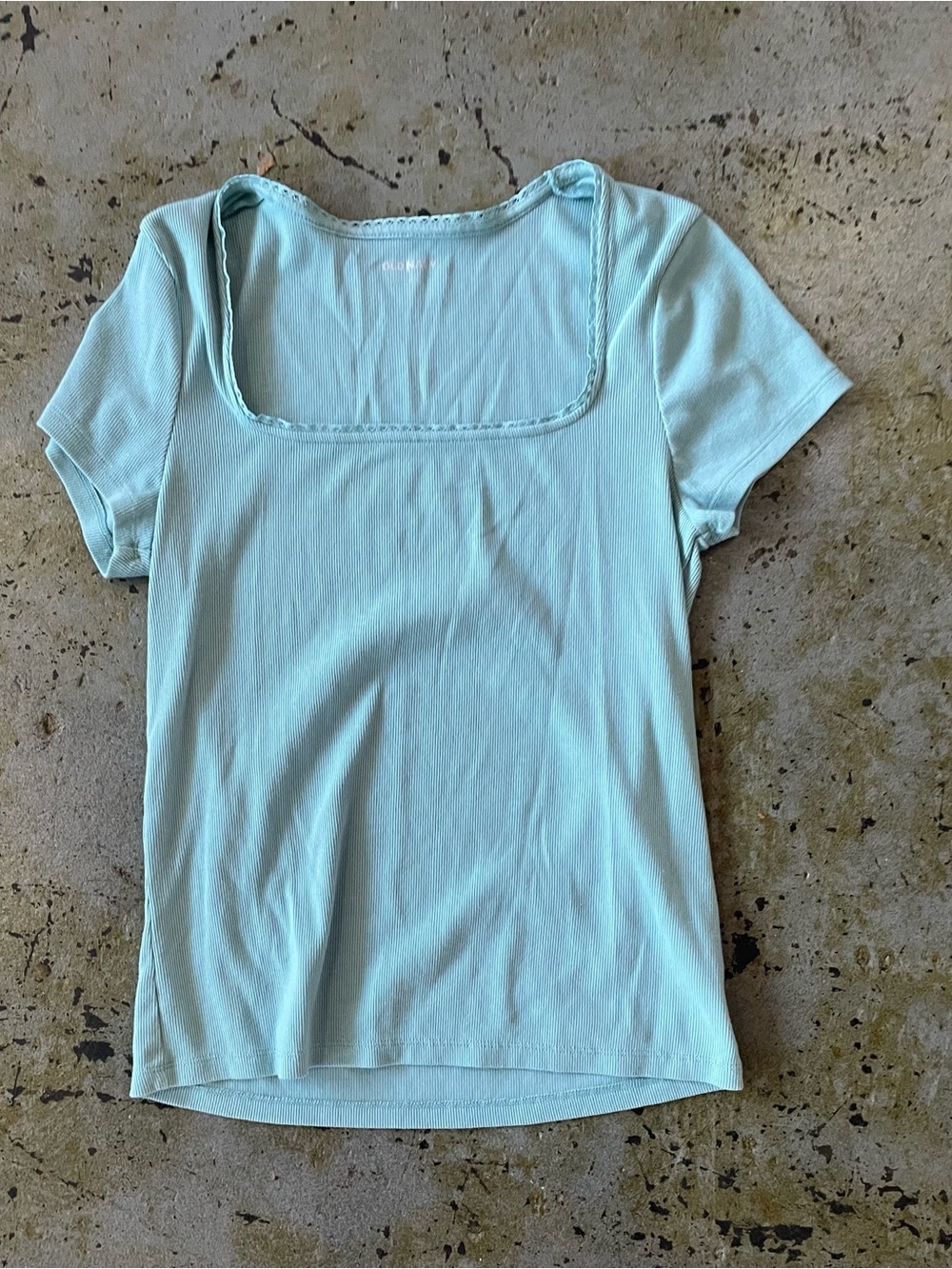 Old Navy Ribbed Square-Neck T-shirt with a Delicate Scalloped Neckline Sz L